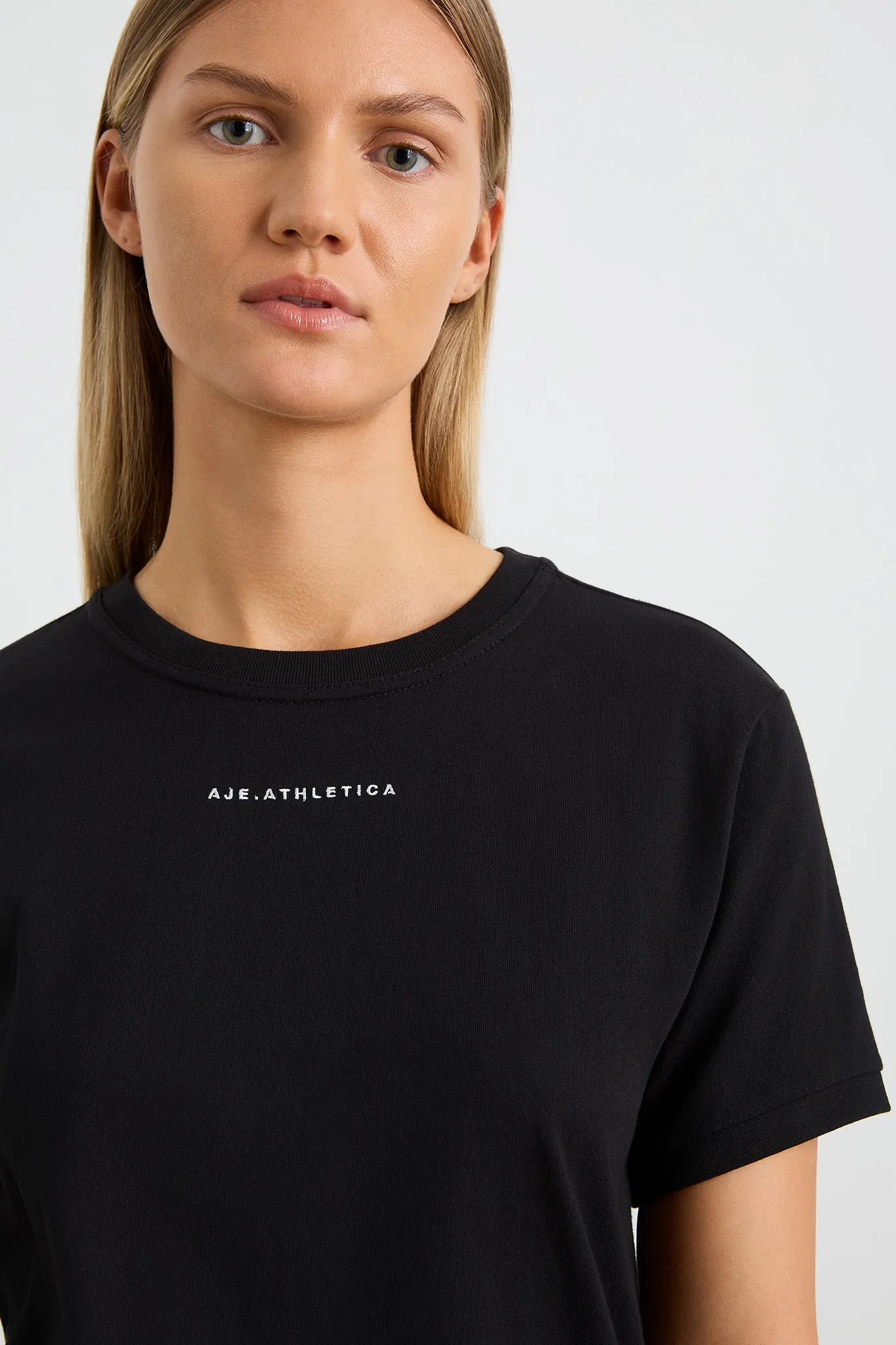 Fitted Logo T-Shirt 102