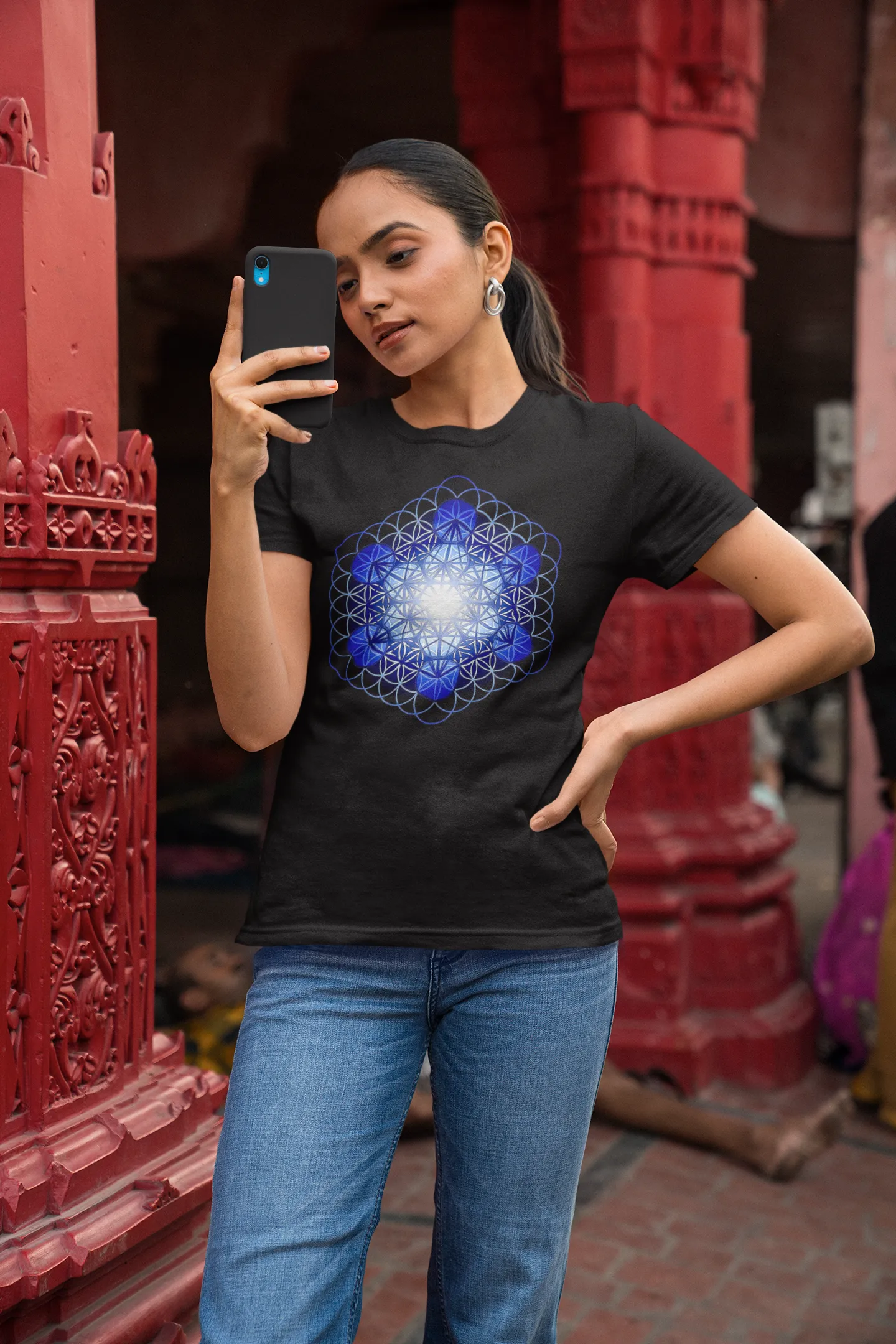 Fruit of Life Glow in Blue Women's Favourite T-Shirt